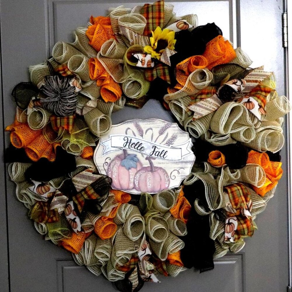 Custom Welcome Fall Wreath - Picture 2 of 2